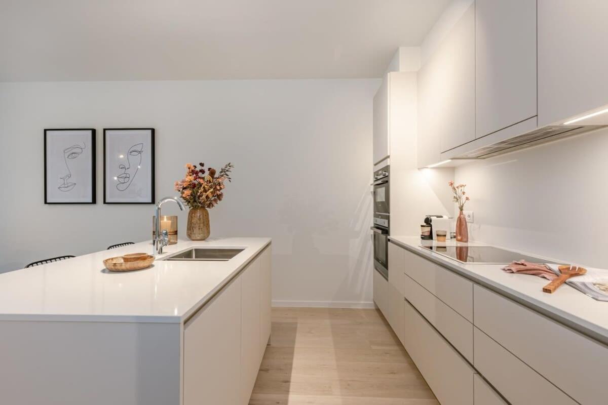 אוסטנדה Huswell - Apartment With Terrace Close To The Sea מראה חיצוני תמונה